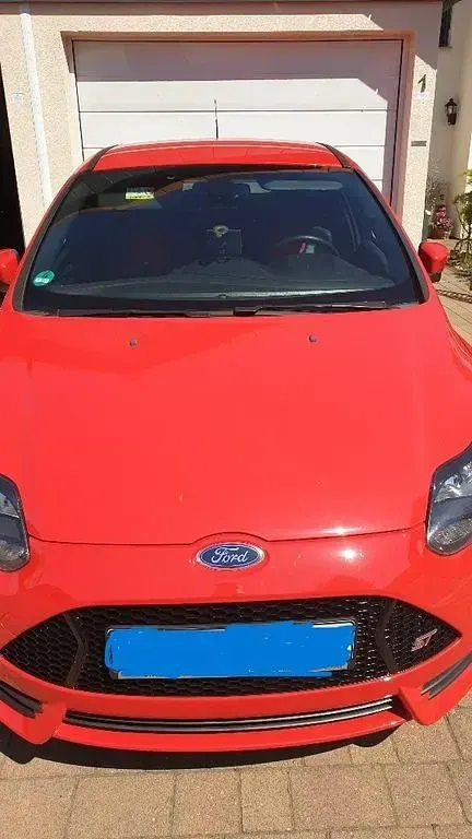 Gebraucht Ford Focus ST 250 PS (183 kW) 2014 Rot Limousine