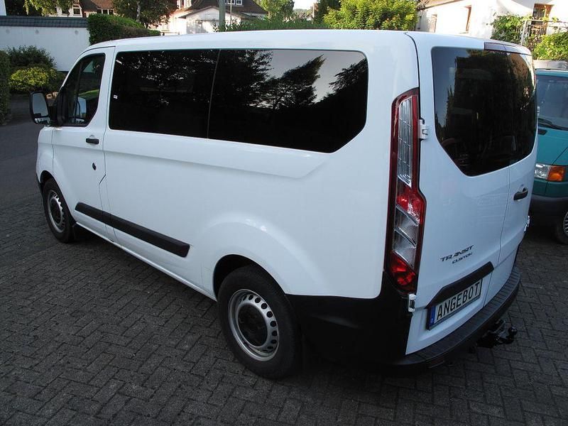 Gebraucht Ford Transit 105 PS (77 kW) 2019 Weiß Kombi