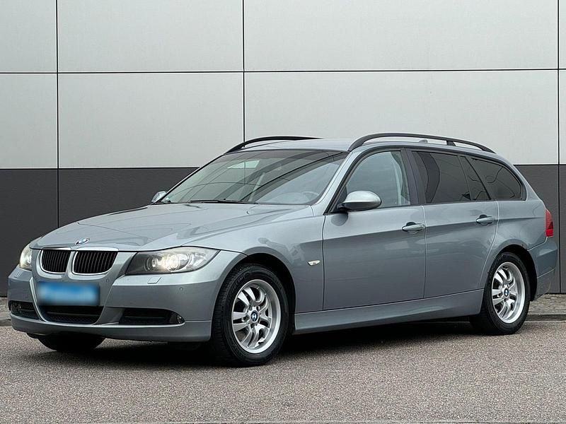 Gebraucht BMW 320 177 PS (130 kW) 2007 Silber Kombi