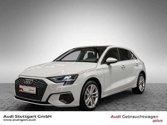 Weiß Gebraucht 2022 Audi A3 Sportback e-tron S-Line Kleinwagen | 24.920 € (Superpreis) - Bild 1/4