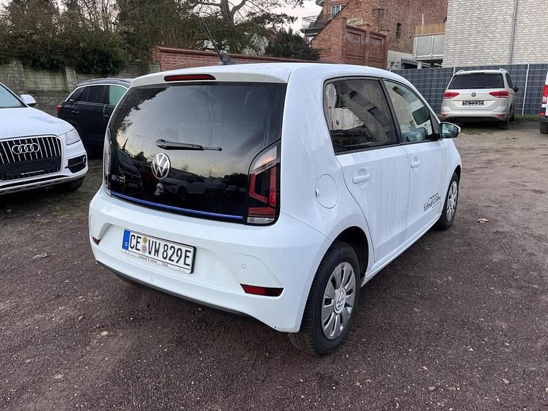 Gebraucht VW e-up! Edition 61 kW (83 PS) 2024 Pure white (weiß) Kleinwagen