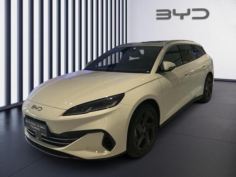 Gebraucht BYD Seal Comfort 212 PS (155 kW) 2025 Grau