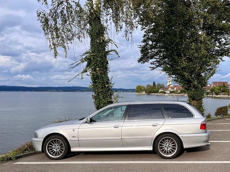 Gebraucht BMW 520 170 PS (125 kW) 2003 Silber Limousine