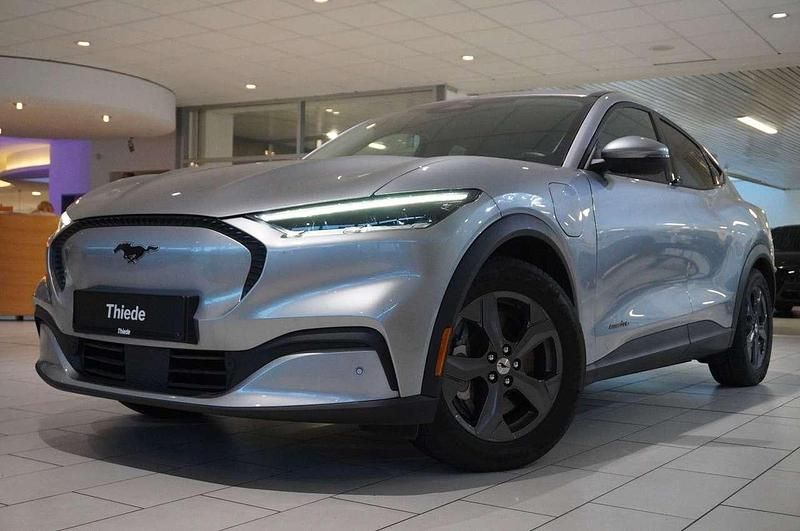 Gebraucht Ford Mustang Mach-E 197 kW (269 PS) 2021 Silber metallic SUV