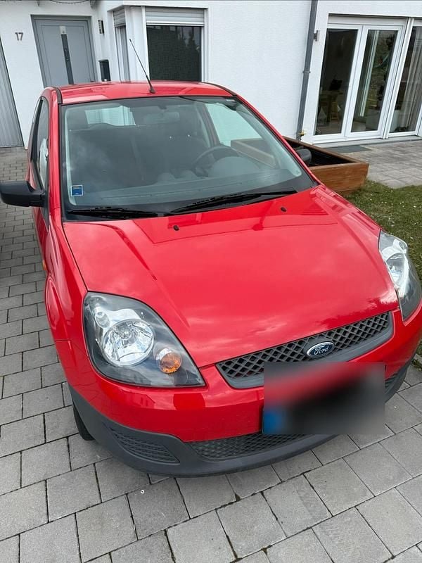 Gebraucht Ford Fiesta Style 63 PS (46 kW) 2007 Rot Kleinwagen