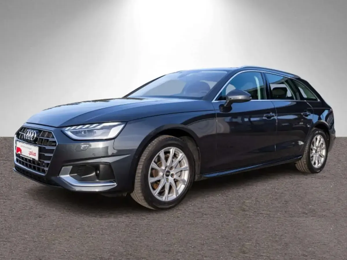 Second-hand Audi A4 Advanced Plus 204 CP (150 kW) 2023 Gri Break