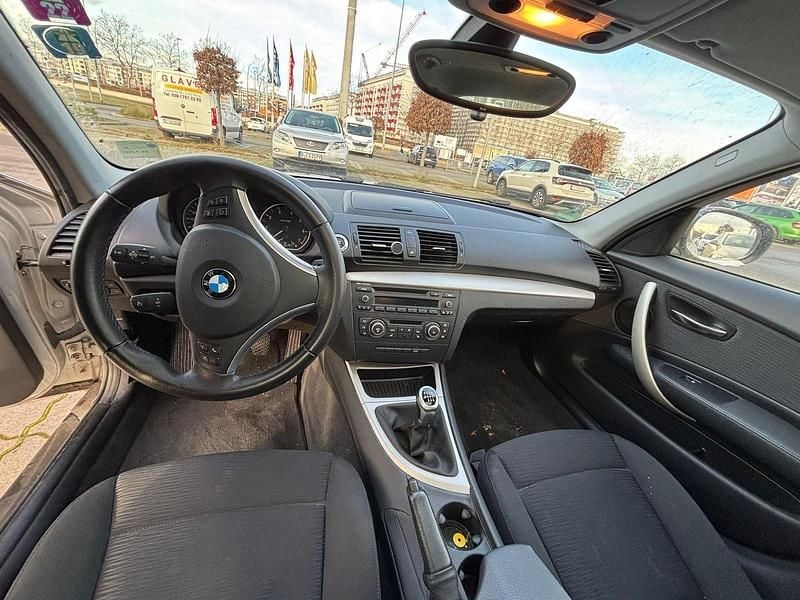 Gebraucht BMW 116 122 PS (89 kW) 2011 Silber Kleinwagen