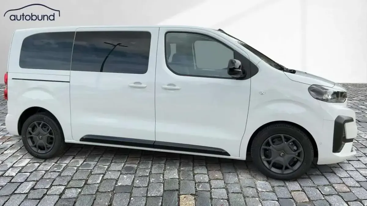 Gebraucht Citroën Spacetourer 179 PS (131 kW) 2025 Weiß Van / Kleinbus