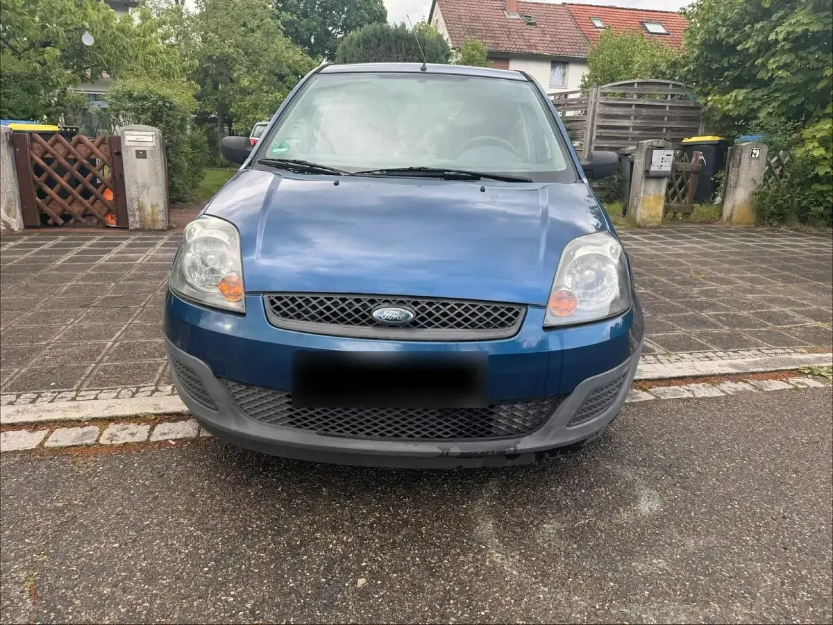 Gebraucht Ford Fiesta 70 PS (51 kW) 2007 Blau Kleinwagen