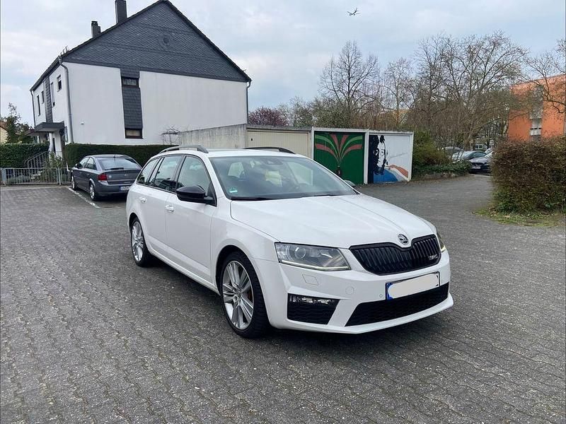 Gebraucht Skoda Octavia RS 184 PS (135 kW) 2014 Weiß Kleinwagen