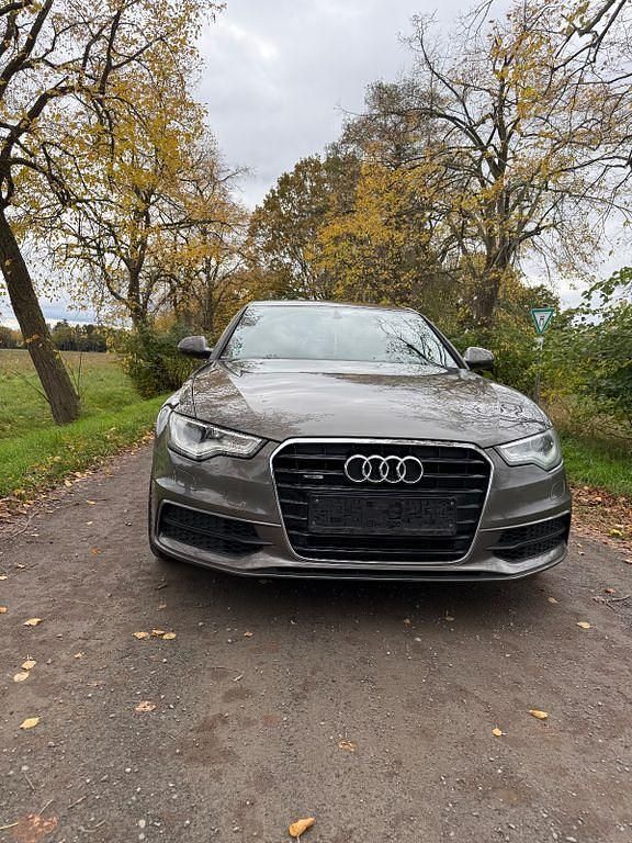 Grau Gebraucht 2013 Audi A6 Ambiente Limousine | 12.000 € (Fairer Preis) - Bild 1/4