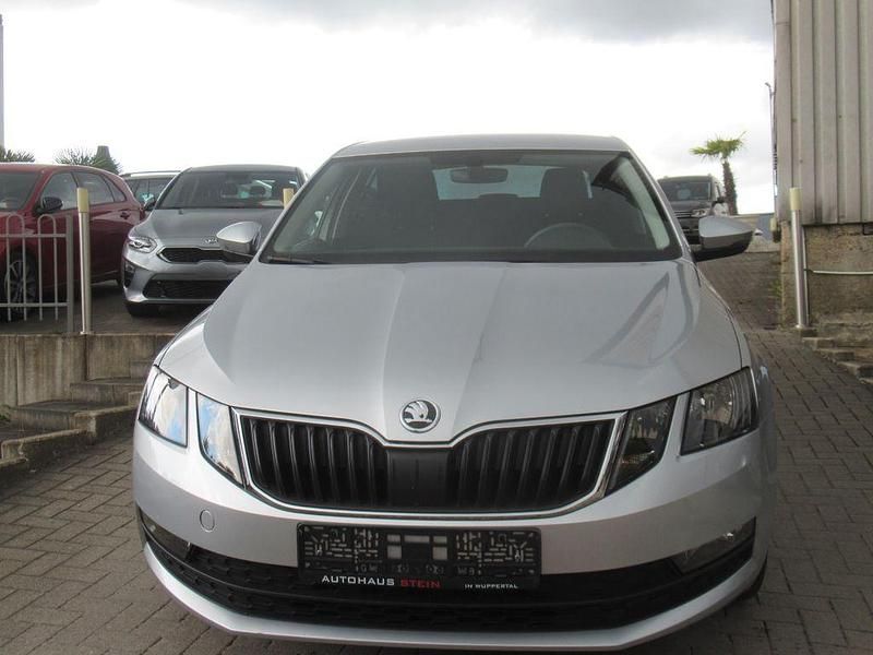 Gebraucht Skoda Octavia Ambition 116 PS (85 kW) 2018 Silber Limousine