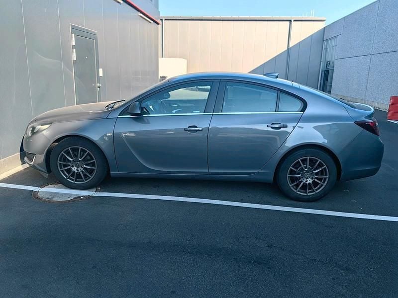 Gebraucht Opel Insignia Sport 170 PS (125 kW) 2017 Grau Limousine