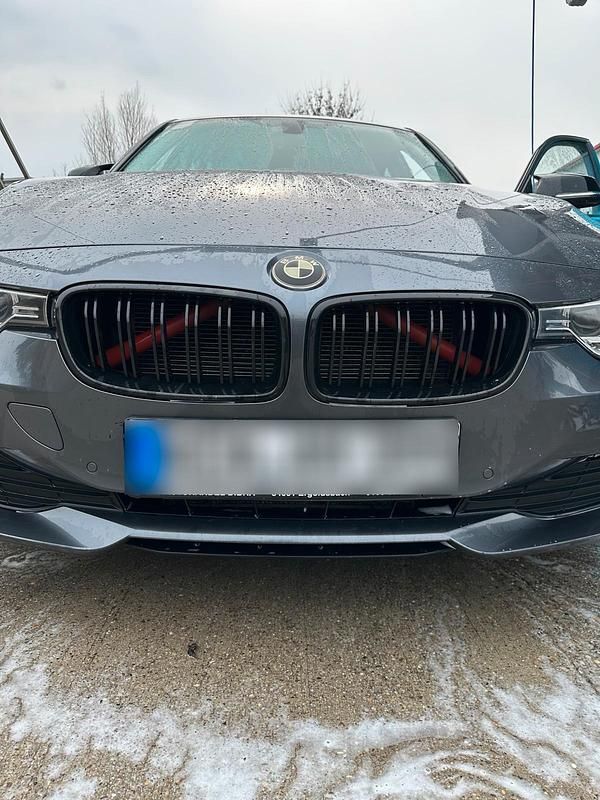 Second-hand BMW 320 240 CP (176 kW) 2013 Gri Berlinǎ