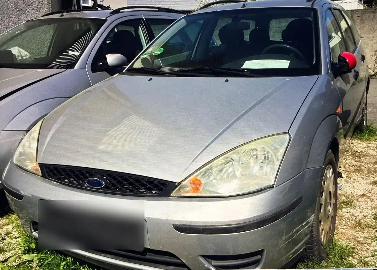 Gebraucht Ford Focus Ambiente 101 PS (74 kW) 2004 Silber Kombi