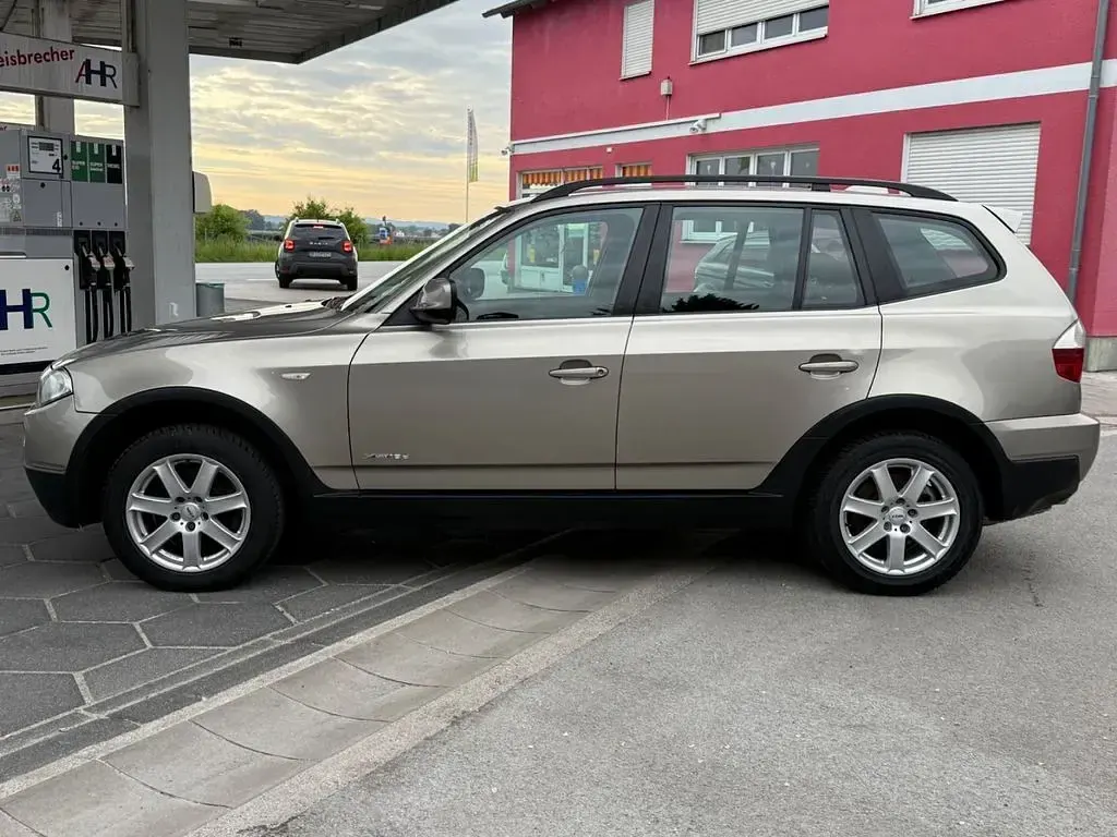 Gebraucht BMW X3 Efficient Dynamics 143 PS (105 kW) 2009 Gold SUV