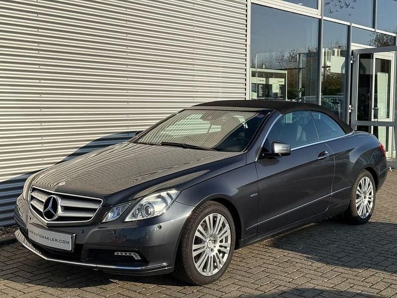 Gebraucht Mercedes E200 184 PS (135 kW) 2010 Tenoritgrau  metalliclack Cabrio