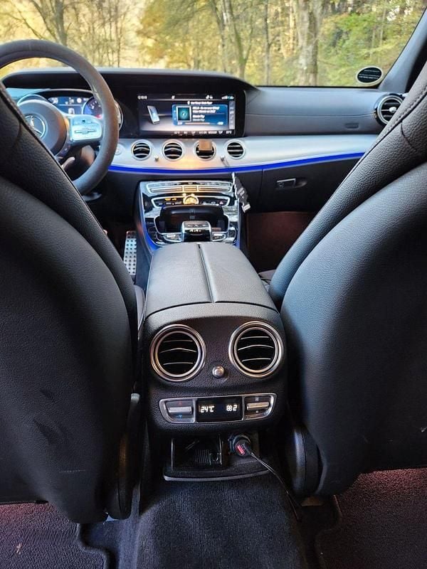 Second-hand Mercedes E400 340 CP (250 kW) 2019 Negru Break