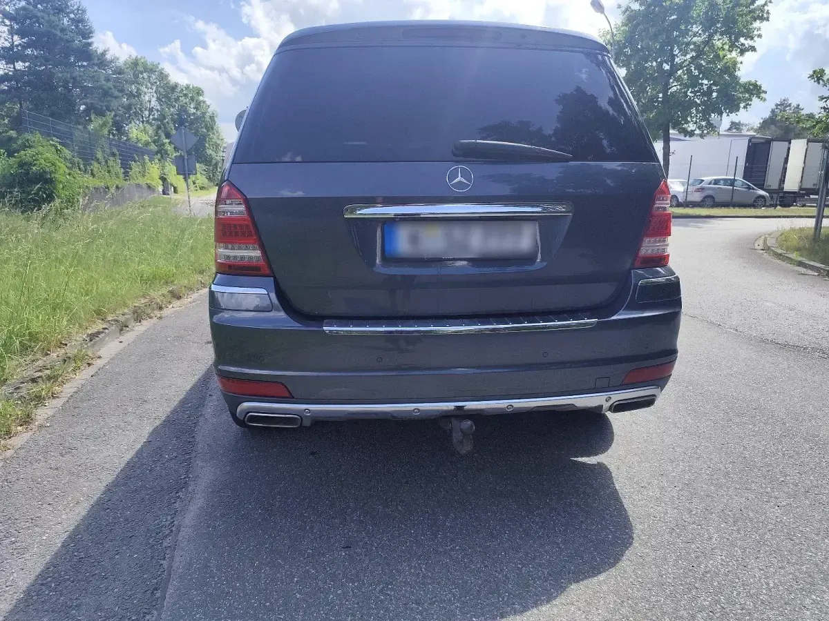 Gebraucht Mercedes GL450 306 PS (225 kW) 2010 Grau SUV