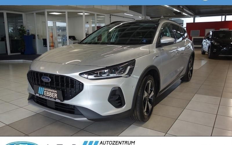 Silber Gebraucht 2024 Ford Focus Active X Kombi | 26.476 € (Guter Preis) - Bild 1/4