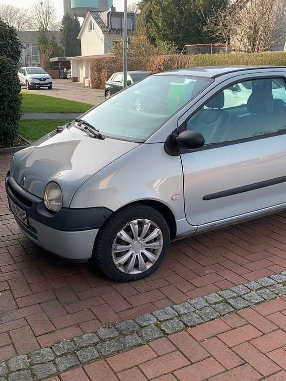 Gebraucht Renault Twingo 58 PS (42 kW) 2005 Silber Kleinwagen