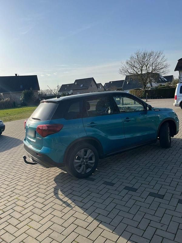Gebraucht Suzuki Vitara Comfort 111 PS (81 kW) 2019 Blau SUV