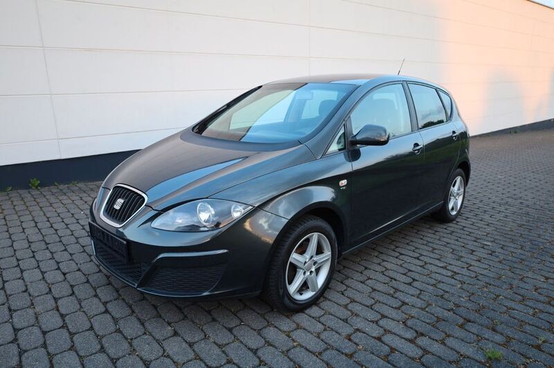 Grau Gebraucht 2009 Seat Altea Reference Van / Kleinbus | 2.599 € (Fairer Preis) - Bild 1/4