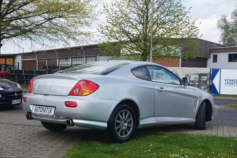 Gebraucht Hyundai Coupé GLS 143 PS (105 kW) 2003 Grau (metallic) Coupé