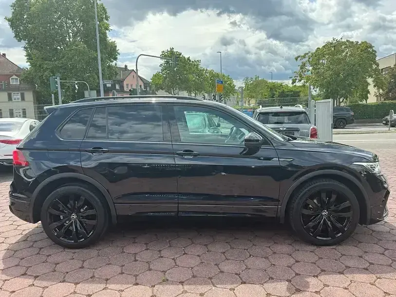 Gebraucht VW Tiguan Style 150 PS (110 kW) 2022 Schwarz SUV