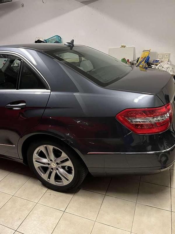 Gebraucht Mercedes E200 Avantgarde 163 PS (119 kW) 2011 Limousine