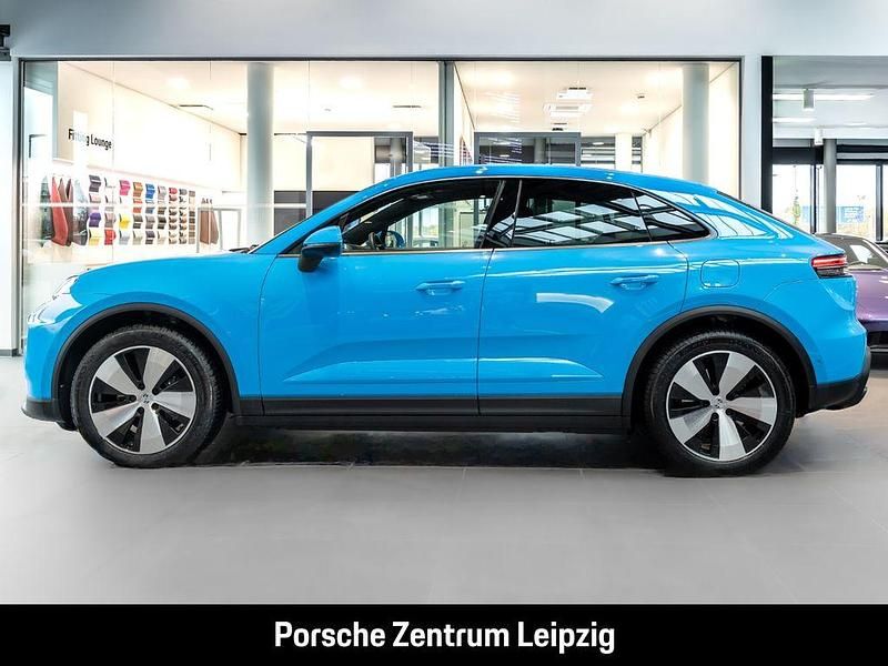 Gebraucht Porsche Macan 264 kW (360 PS) 2026 Farbe nach wahl: rivierablau SUV