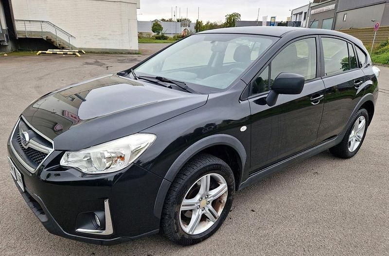 Schwarz Gebraucht 2016 Subaru XV Trend SUV | 8.500 € (Superpreis) - Bild 1/4