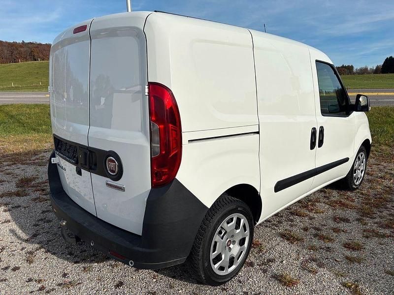 Gebraucht Fiat Doblò 120 PS (88 kW) 2019 Van / Kleinbus