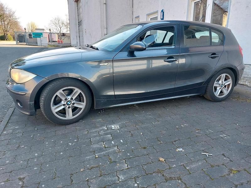 Gebraucht BMW 116 116 PS (85 kW) 2006 Silber Kleinwagen