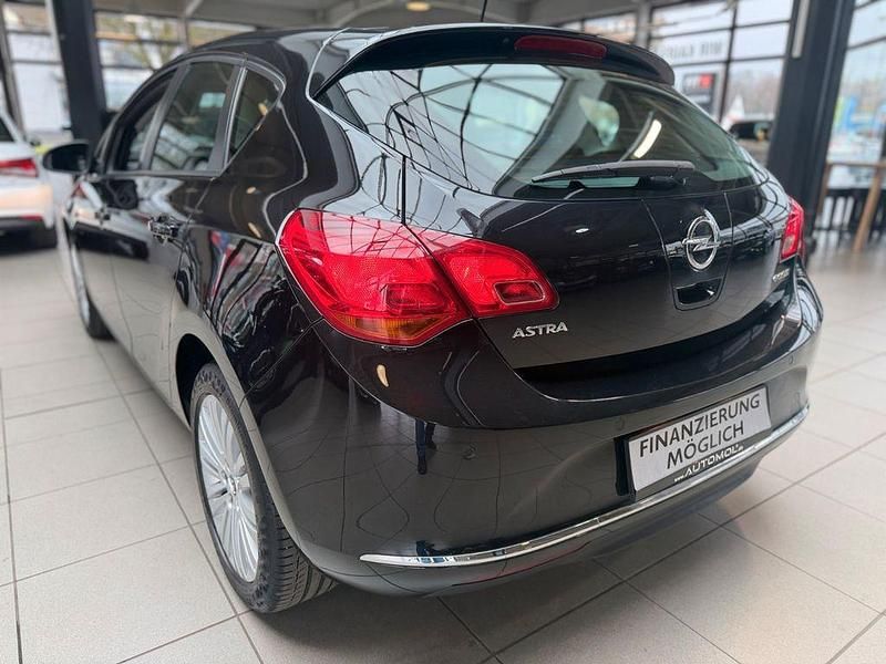 Gebraucht Opel Astra Style 120 PS (88 kW) 2015 Schwarz Limousine