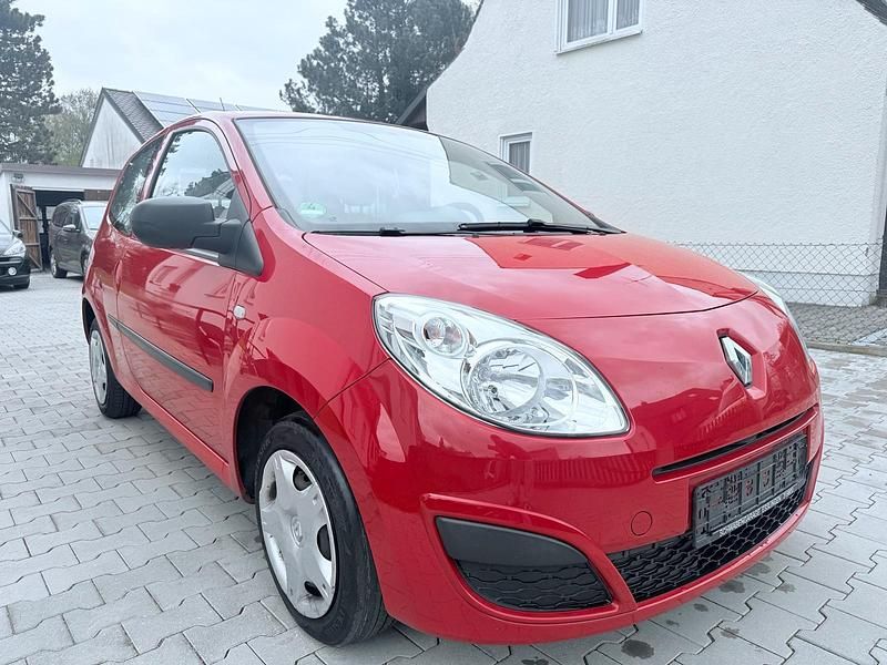 Second-hand Renault Twingo 58 CP (42 kW) 2011 Roșu Hatchback