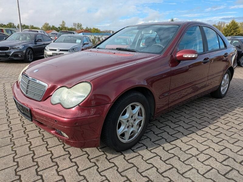 Titanitrot metallic Gebraucht 2003 Mercedes C180 Limousine | 3.000 € (Guter Preis) - Bild 1/4