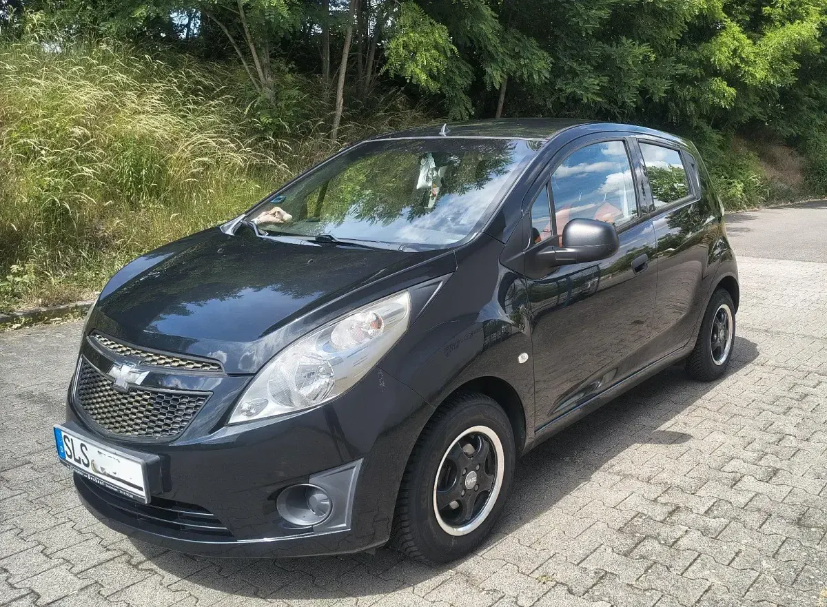 Gebraucht Chevrolet Spark 68 PS (50 kW) 2012 Schwarz Kleinwagen