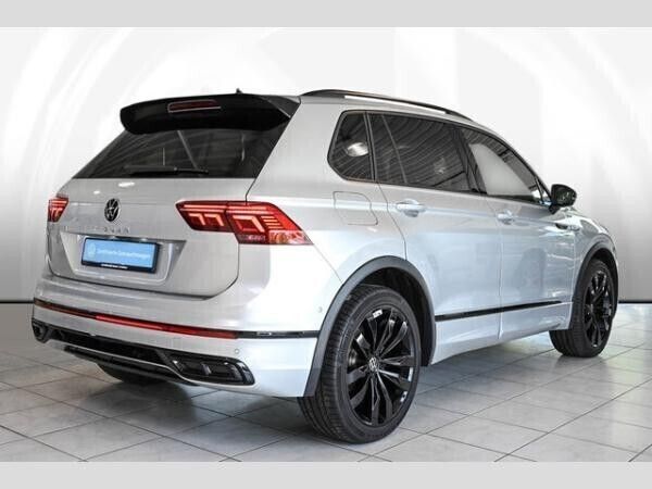 Gebraucht VW Tiguan R-line 150 PS (110 kW) 2023 Silber SUV