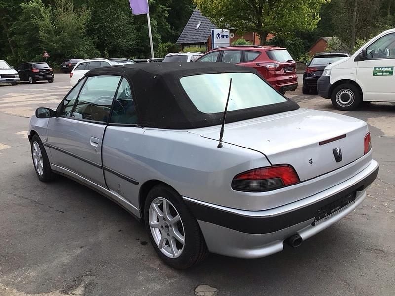 Gebraucht Peugeot 306 Cabriolet 88 PS (64 kW) 2002 Silber Cabrio