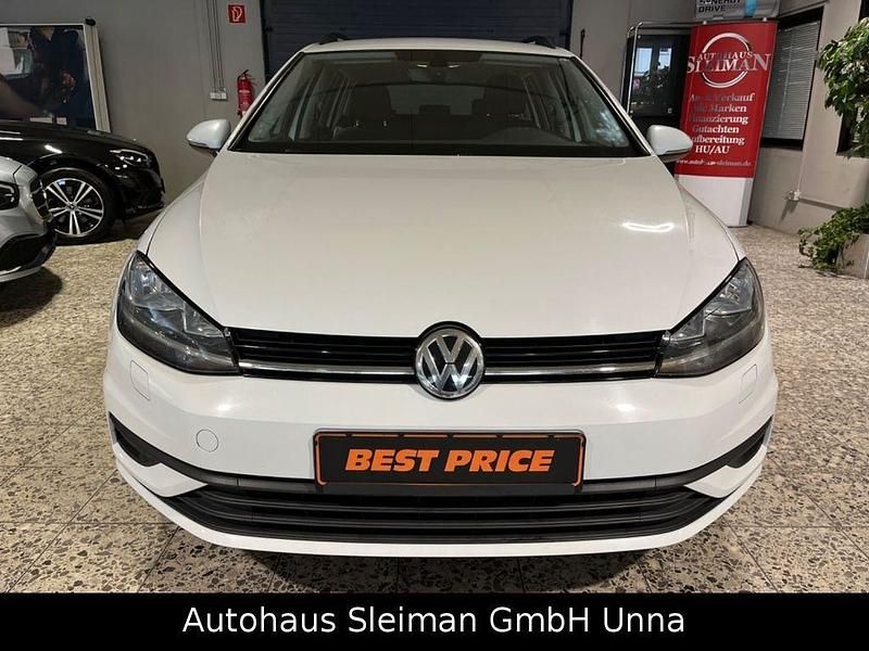 Gebraucht VW Golf VII Trendline 116 PS (85 kW) 2017 Weiß Kombi