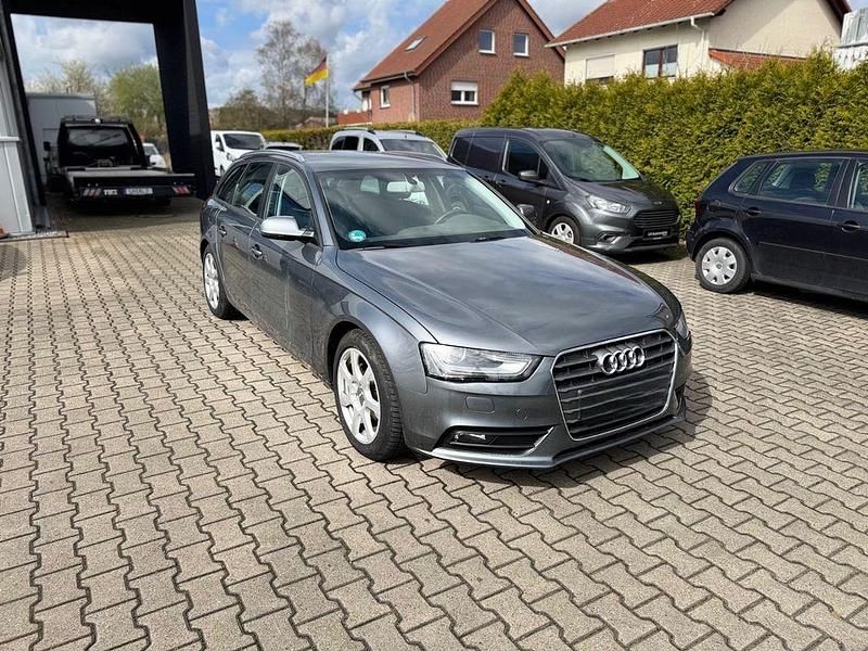 Gebraucht Audi A4 Ambition 150 PS (110 kW) 2014 Grau Kombi