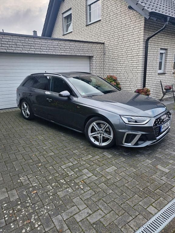 Grau Gebraucht 2020 Audi A4 S-Line Kombi | 23.500 € (Superpreis) - Bild 1/4