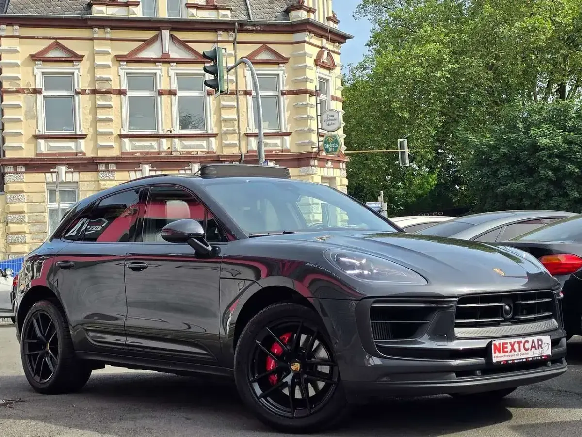 Gebraucht Porsche Macan 381 PS (280 kW) 2022 Vulkangraumetallic SUV