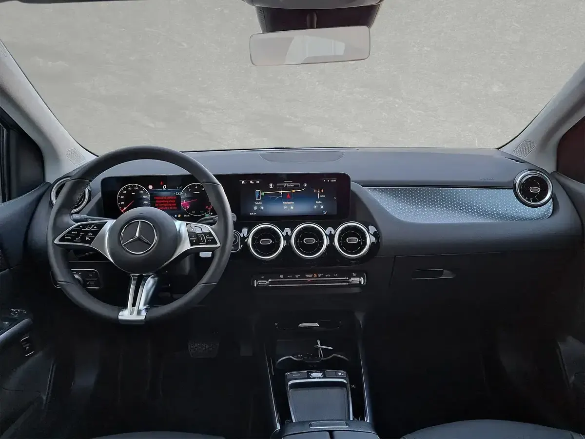 Gebraucht Mercedes B200 Advanced 163 PS (119 kW) 2024 Andere Kleinwagen