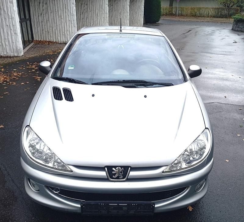 Silber Gebraucht 2006 Peugeot 206 CC Cabrio | 999 € (Superpreis) - Bild 1/4