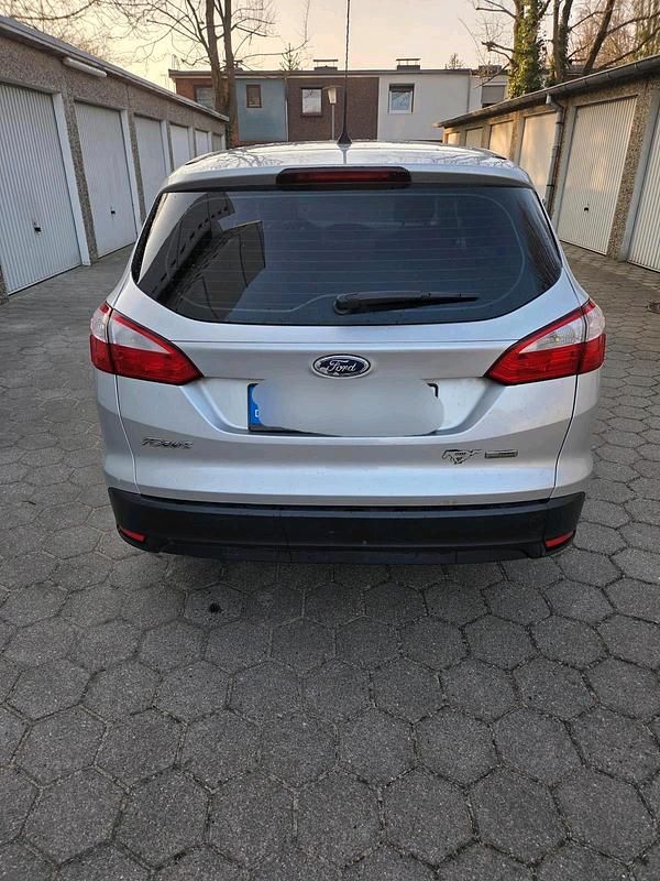 Second-hand Ford Focus 100 CP (73 kW) 2012 Argintiu Break