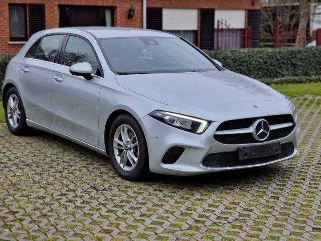 Gebraucht Mercedes A180 116 PS (85 kW) 2018 Silber Limousine