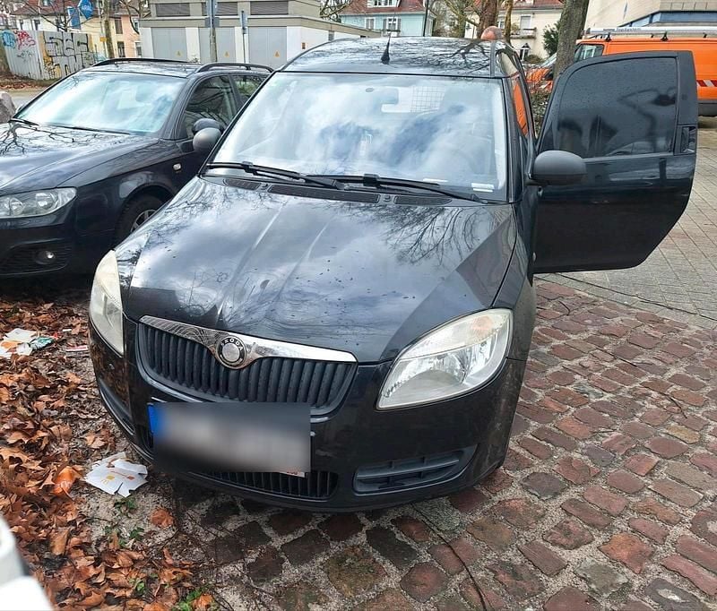 Gebraucht Skoda Roomster 63 PS (46 kW) 2008 Schwarz Van / Kleinbus