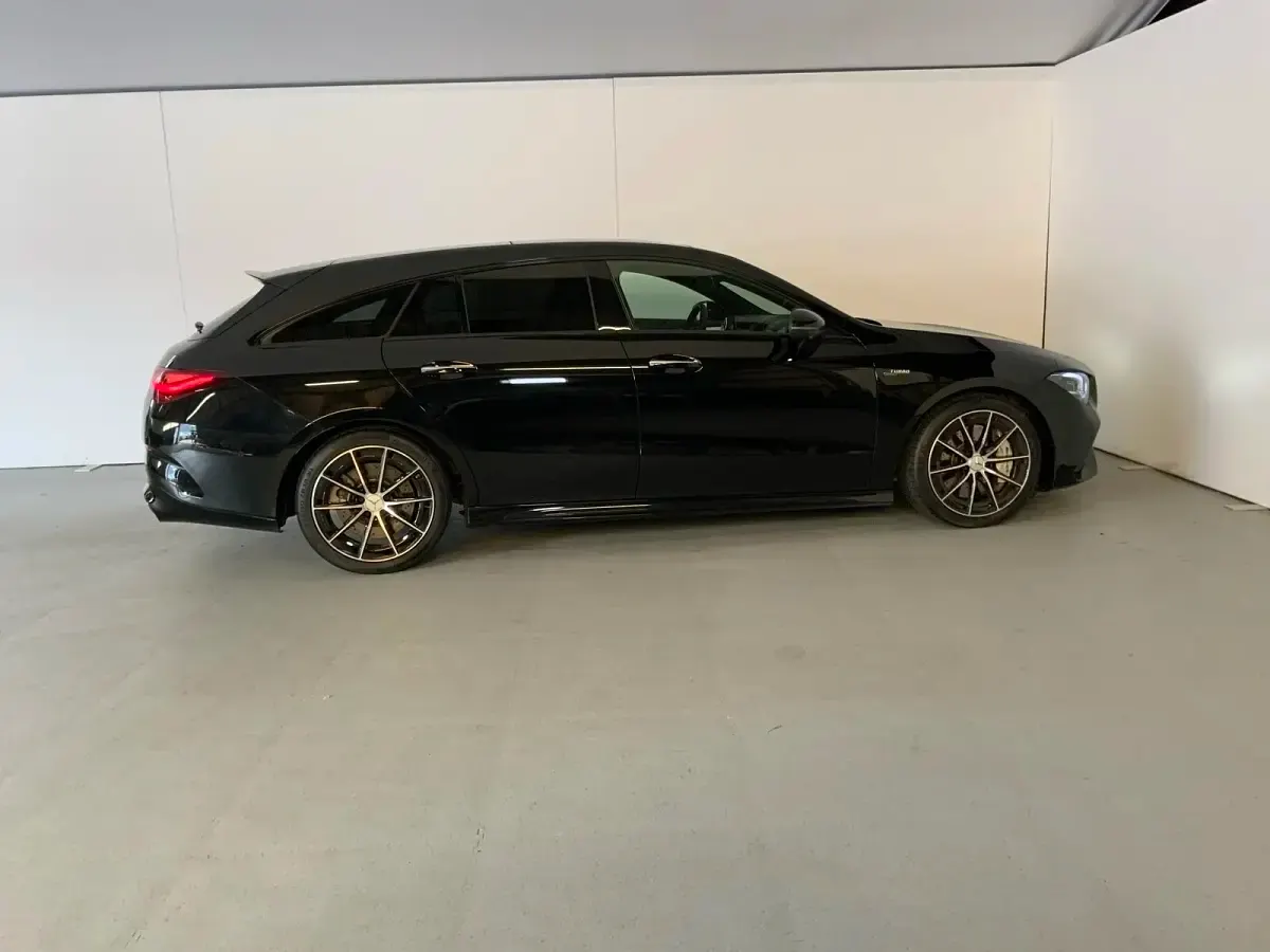 Gebraucht Mercedes CLA35 AMG AMG 306 PS (225 kW) 2024 Metalliclack kosmosschwarz Coupé